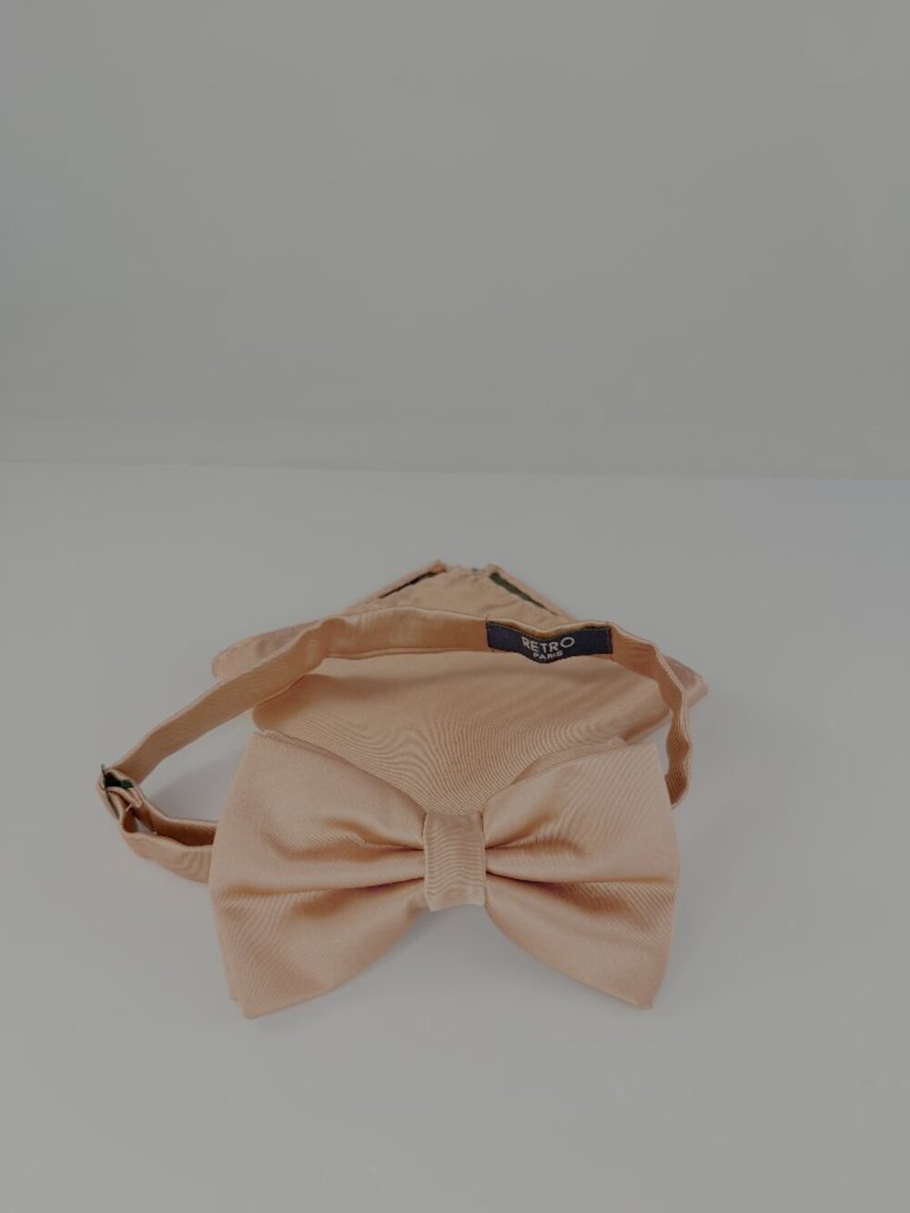 Coral Retro Paris Brand Bow Tie and Matching Pocket square